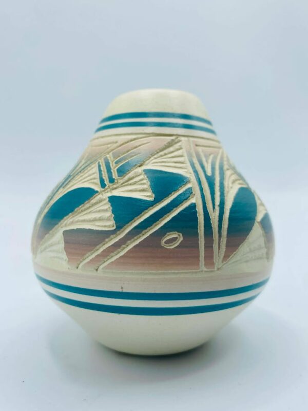 Native American Hozoni Pottery Vase Signed By Navajo Artist